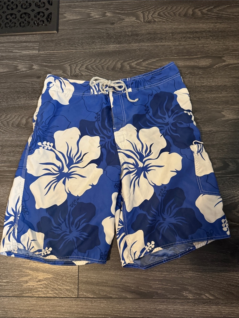 Abercrombie & Fitch Blue and White Hawaiian Floral Swim Shorts